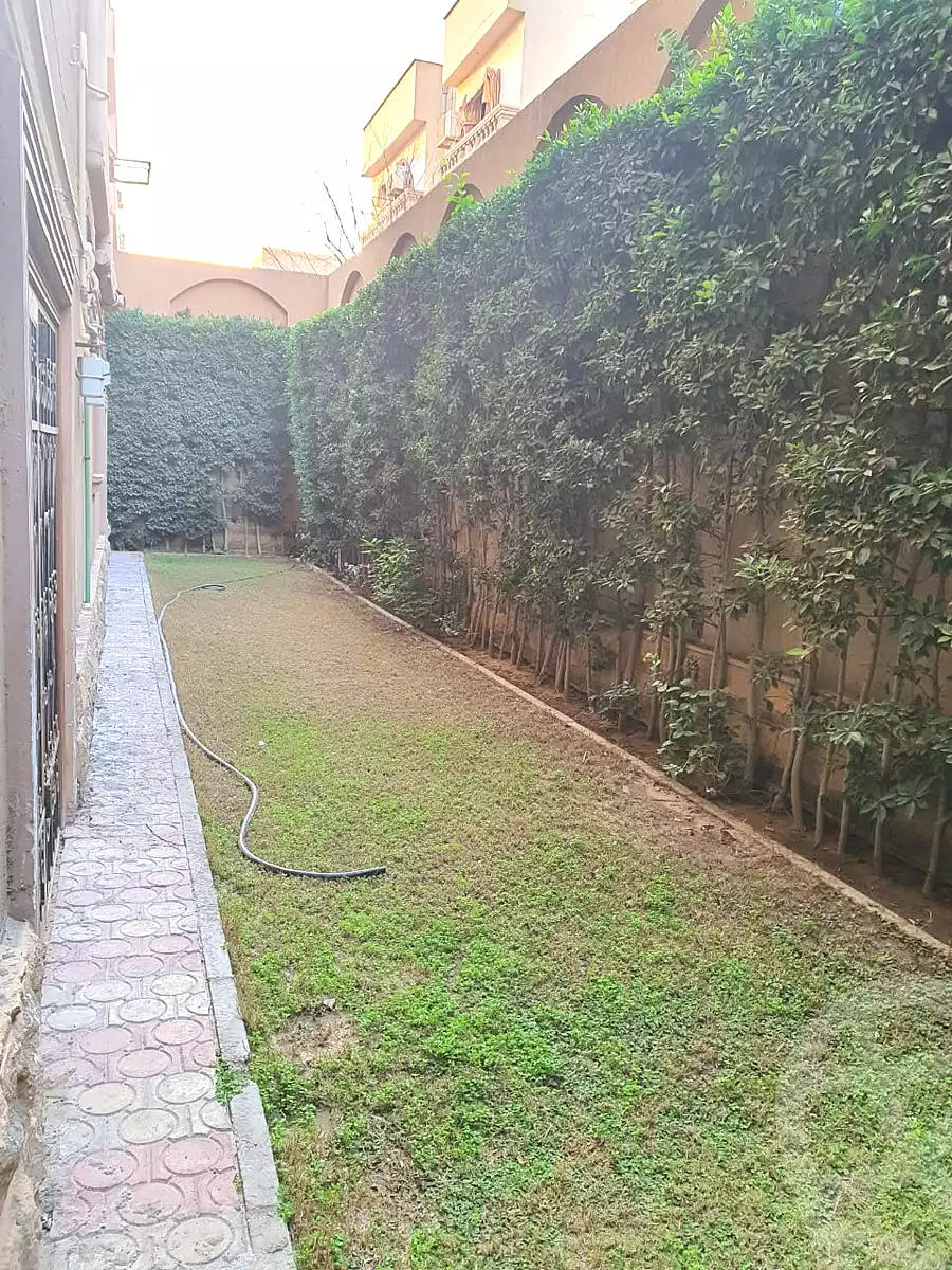 https://aqarmap.com.eg/ar/listing/7115835-for-sale-cairo-new-cairo-ganob-el-akadamiya-south-academy-d-khaled-ibn-el-waleed-st