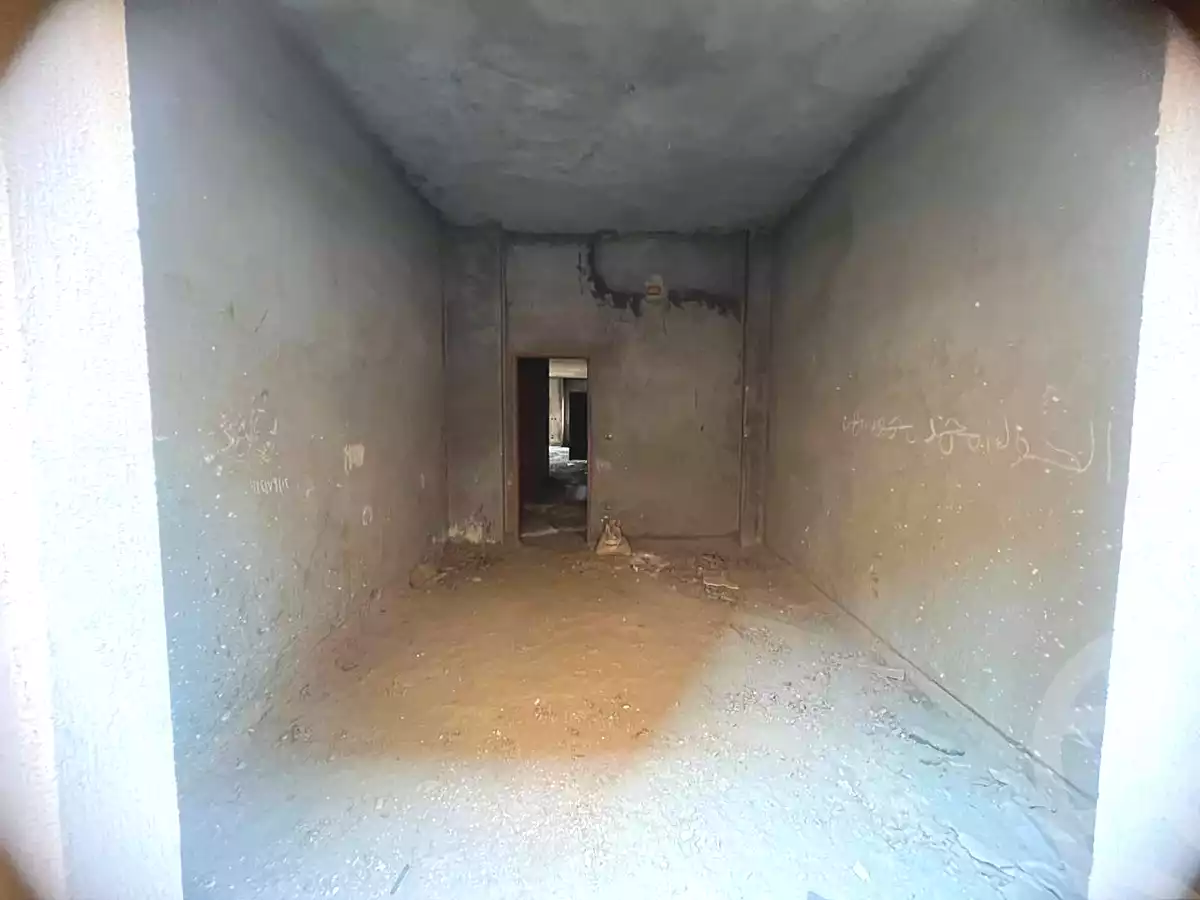 https://aqarmap.com.eg/ar/listing/7115878-for-sale-cairo-new-cairo-ganob-el-akadamiya-south-academy-b-taha-hussein-st
