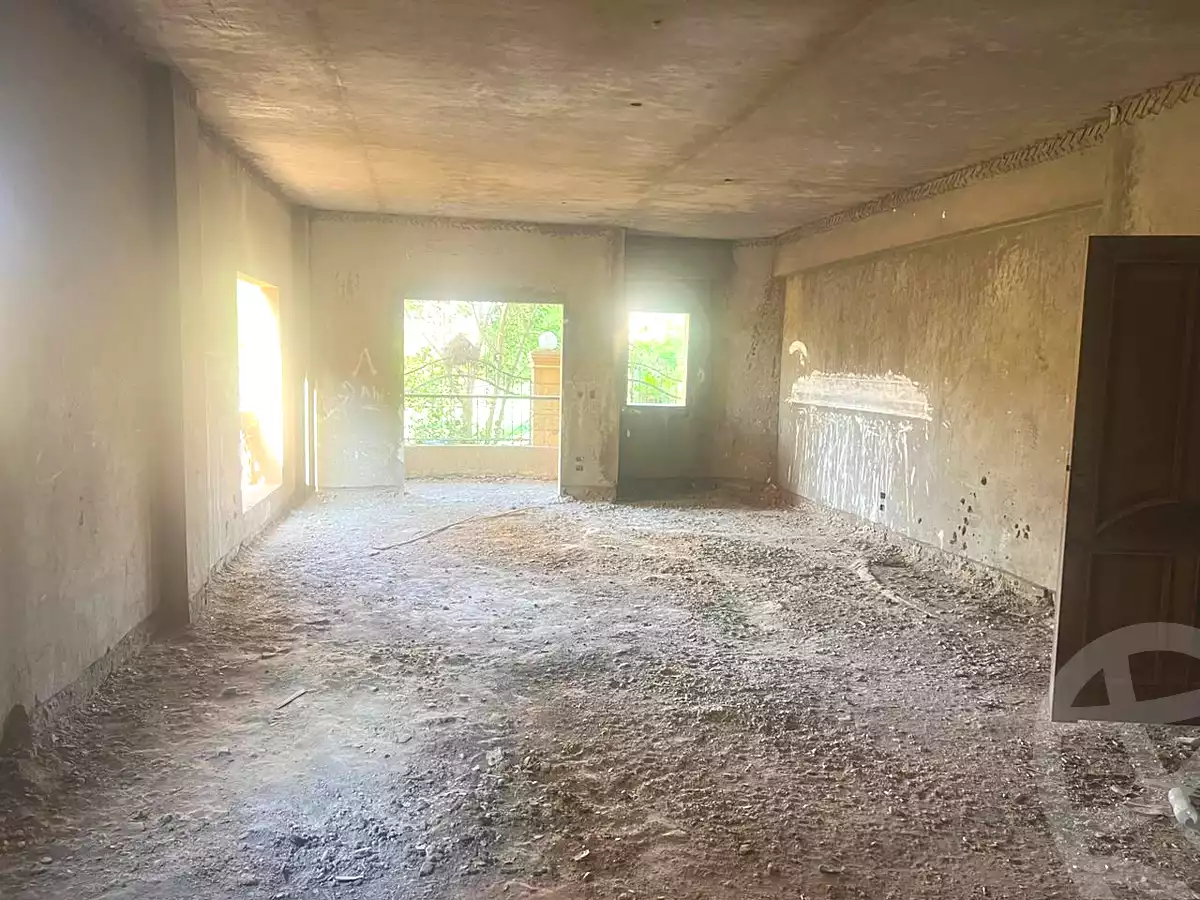 https://aqarmap.com.eg/ar/listing/7115878-for-sale-cairo-new-cairo-ganob-el-akadamiya-south-academy-b-taha-hussein-st