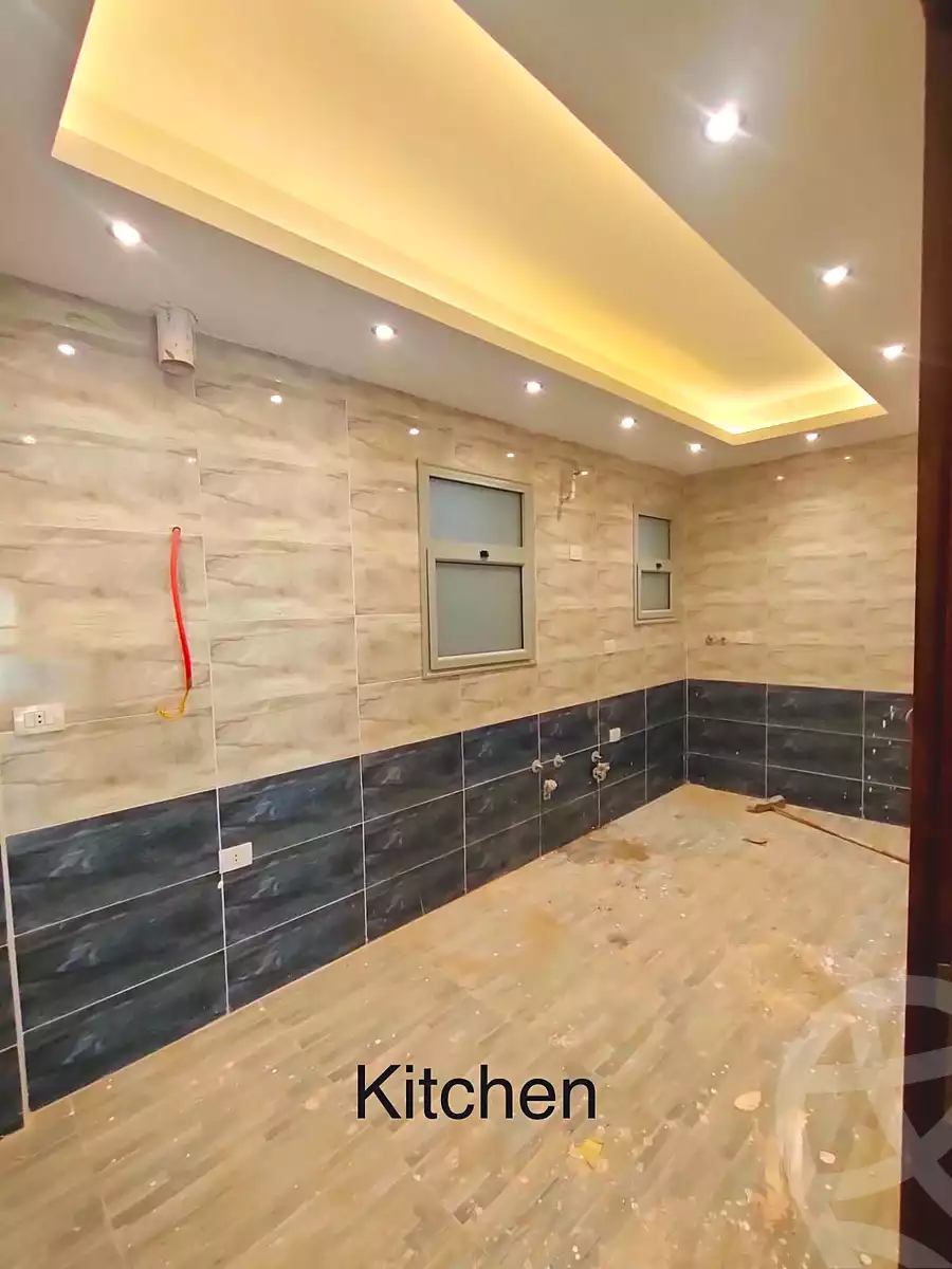 https://aqarmap.com.eg/ar/listing/7115925-for-sale-cairo-new-cairo-compounds-mountain-view-hyde-park
