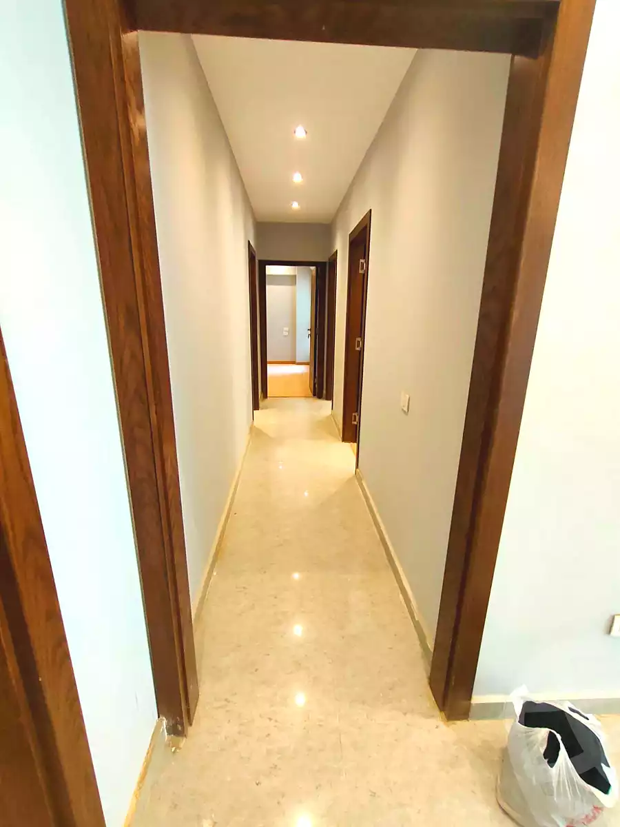 https://aqarmap.com.eg/ar/listing/7115925-for-sale-cairo-new-cairo-compounds-mountain-view-hyde-park