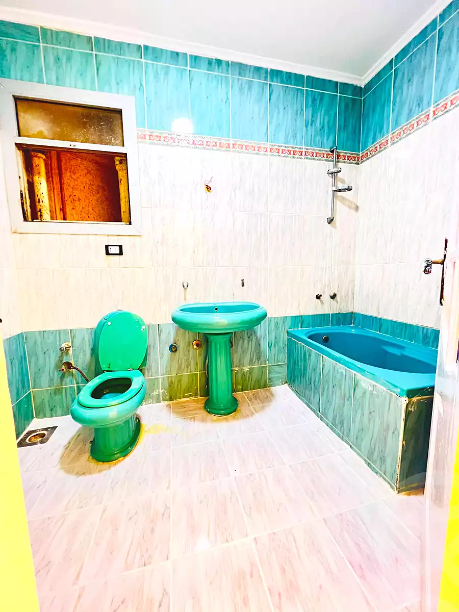 https://aqarmap.com.eg/en/listing/7116042-for-sale-alexandria-al-agamy-shataa-el-nakheel