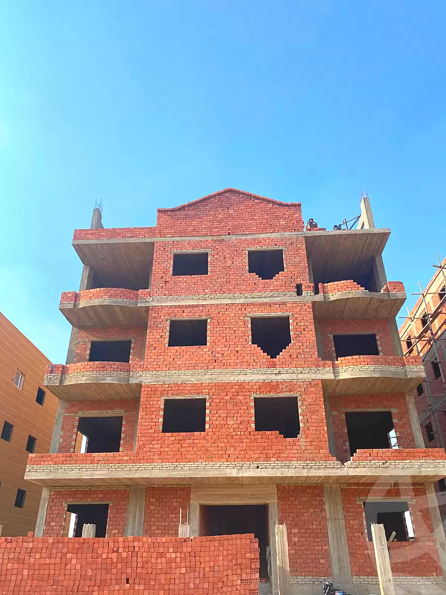 https://aqarmap.com.eg/ar/listing/7116368-for-sale-cairo-al-oubour-l-bwr-ljdyd-byt-lwtn