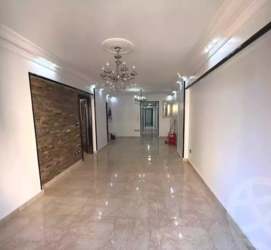 https://aqarmap.com.eg/en/listing/7116410-for-sale-alexandria-el-mandara-shr-jml-bd-lnsr