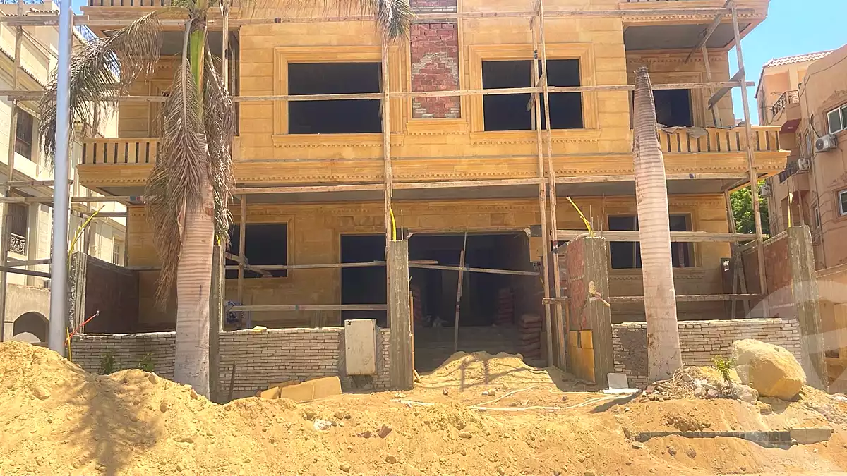 https://aqarmap.com.eg/en/listing/7117007-for-sale-cairo-new-cairo-first-settlement-mhwr-mstfy-kml