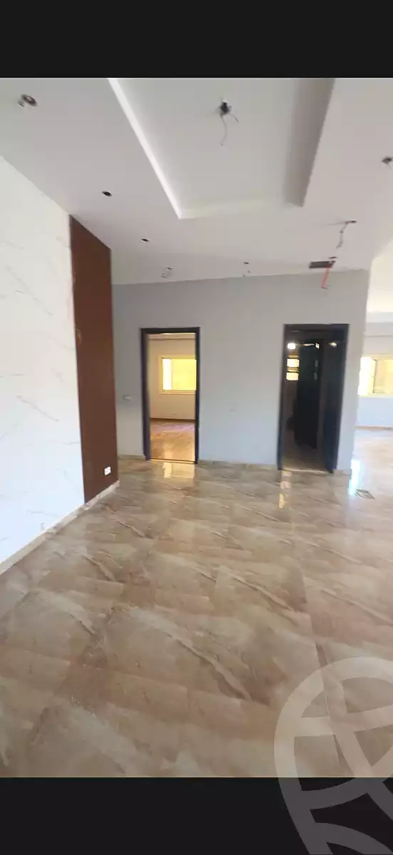 https://aqarmap.com.eg/ar/listing/7117072-for-sale-cairo-new-cairo-first-settlement-mhwr-mstfy-kml