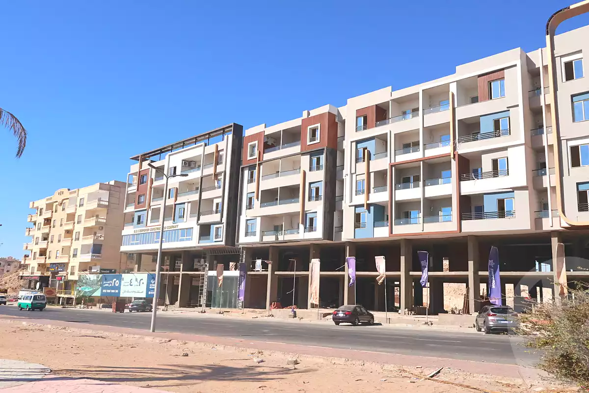https://aqarmap.com.eg/ar/listing/7117967-for-sale-red-sea-hurghada-resorts-iconic-resort-emperor