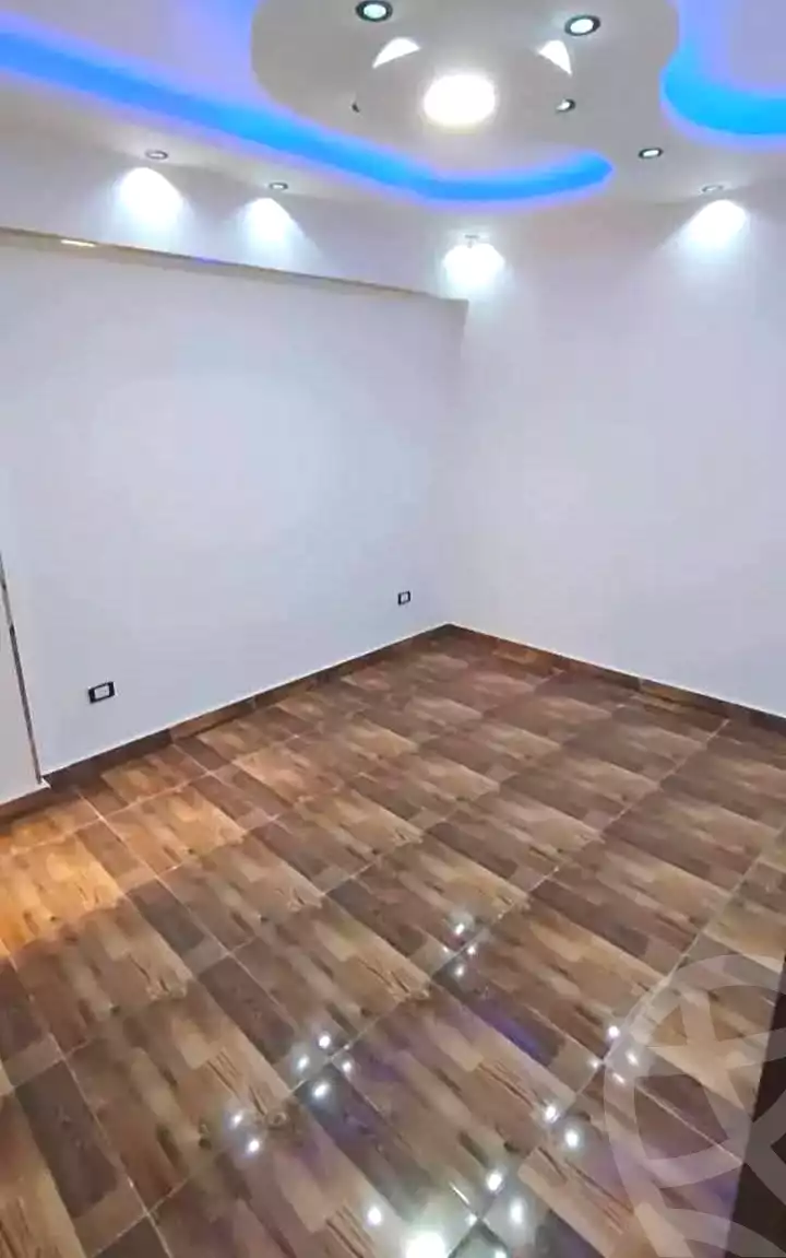 https://aqarmap.com.eg/ar/listing/7118073-for-sale-alexandria-al-agamy-bw-ywsf