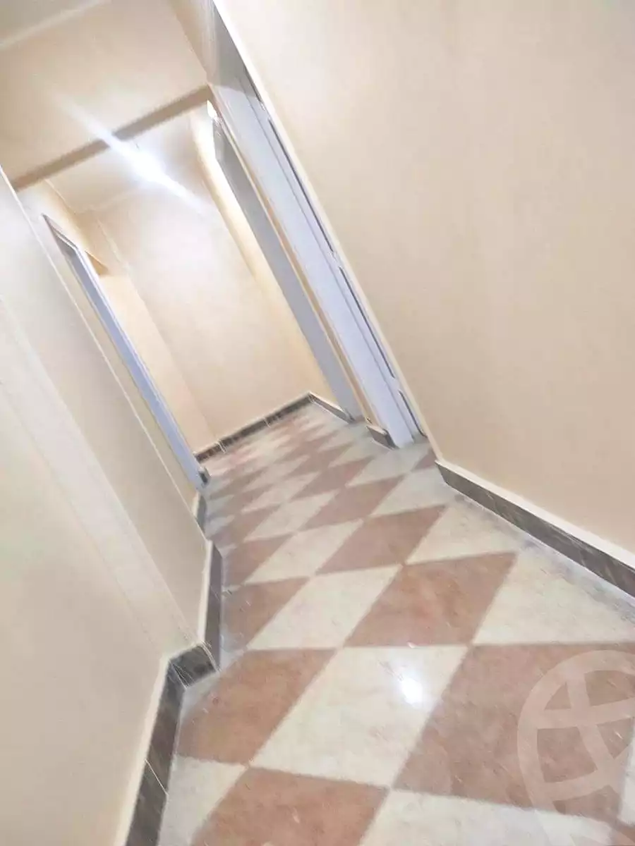 https://aqarmap.com.eg/ar/listing/7118463-for-sale-cairo-helwan-helwan-el-sharkeya-latif-basha-st