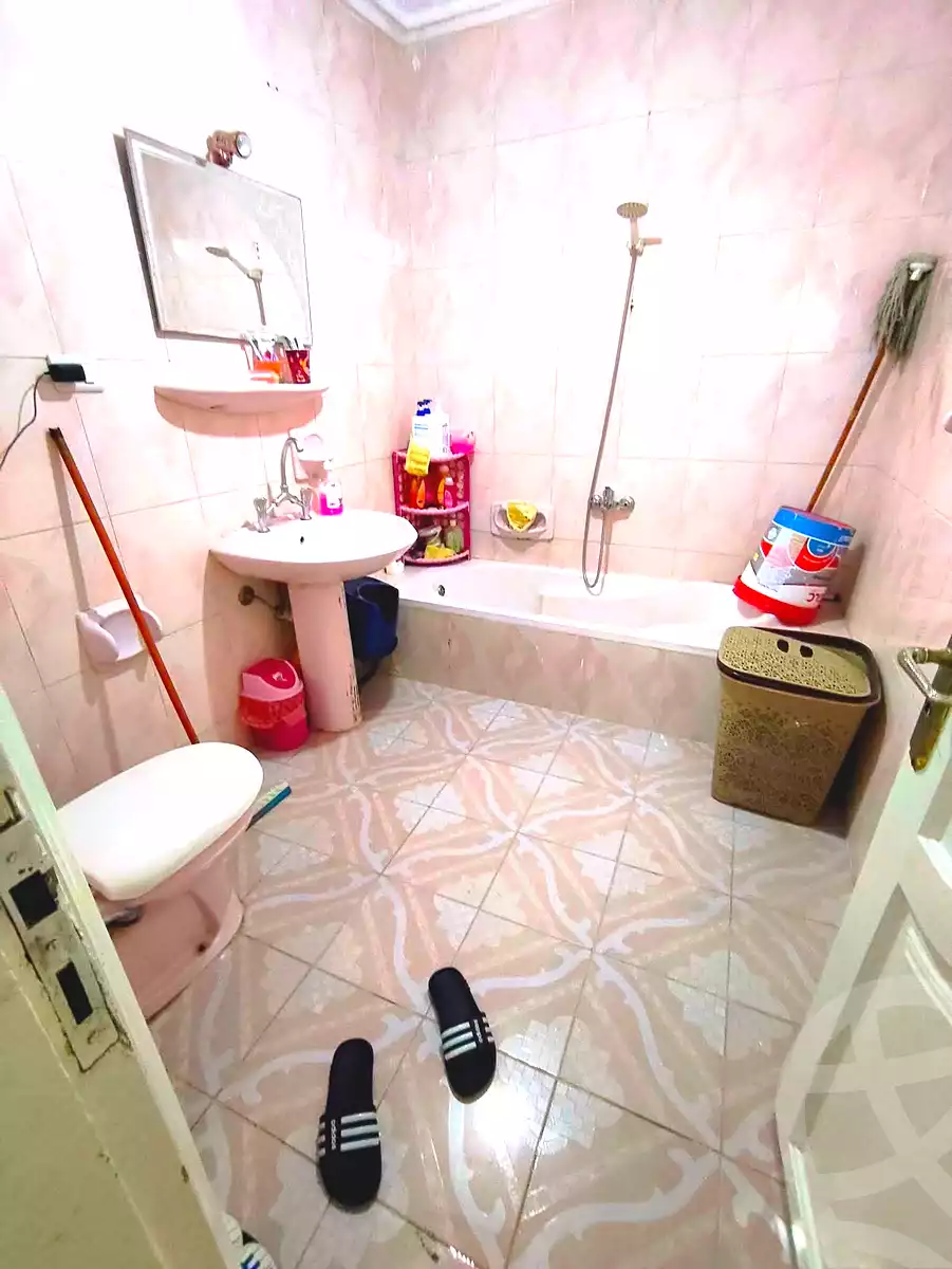 https://aqarmap.com.eg/ar/listing/7119131-for-sale-alexandria-el-asafra-l-sfr-bhry