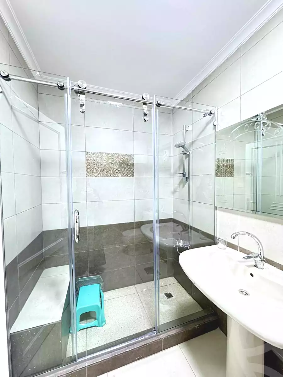 https://aqarmap.com.eg/ar/listing/7119259-for-rent-cairo-new-cairo-lrhb-city-phase-1-youssef-el-sebaey-st