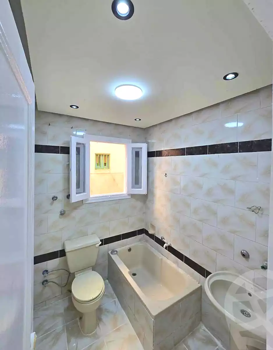 https://aqarmap.com.eg/ar/listing/7119535-for-sale-alexandria-al-agamy-shataa-el-nakheel