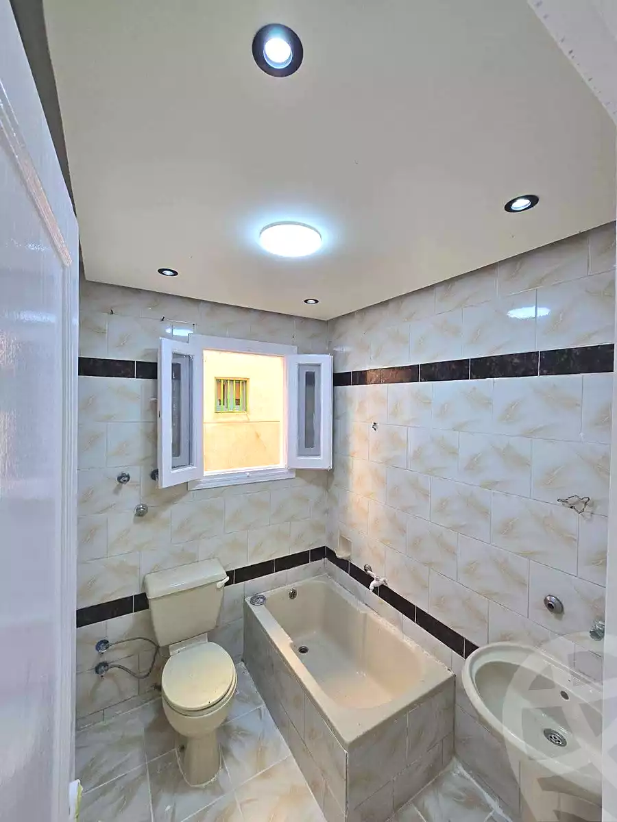 https://aqarmap.com.eg/ar/listing/7119663-for-sale-alexandria-al-agamy-shataa-el-nakheel-street-10