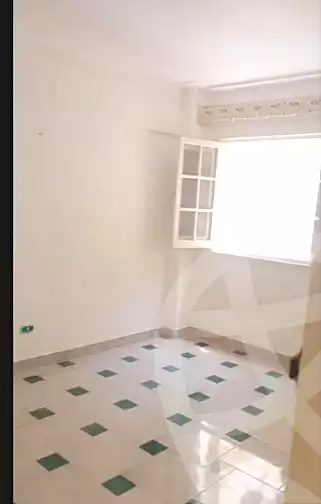 https://aqarmap.com.eg/en/listing/7120026-for-rent-alexandria-al-agamy-el-hanouvel