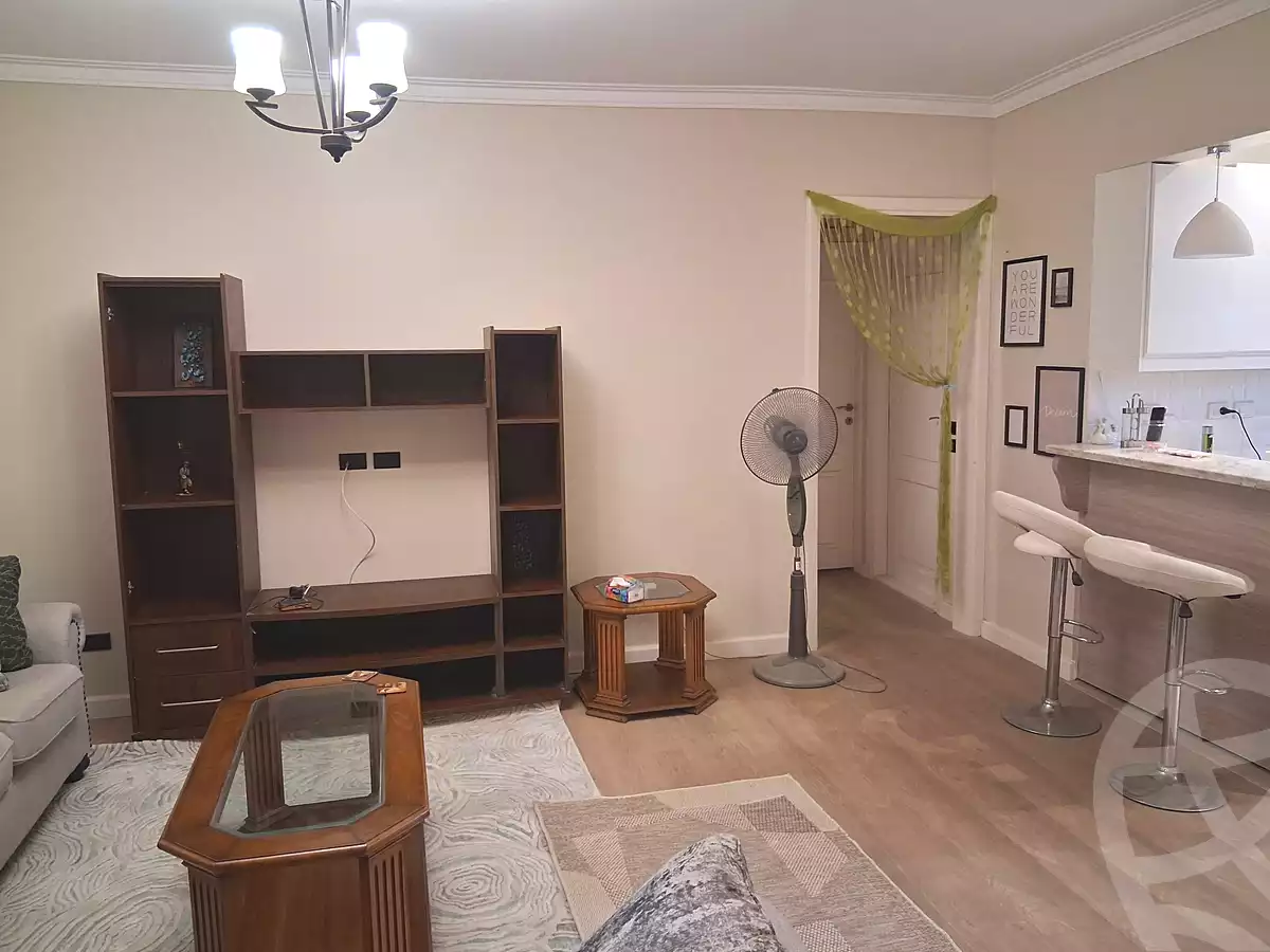 https://aqarmap.com.eg/en/listing/7120070-for-rent-cairo-new-cairo-compounds-zohour-life-compound