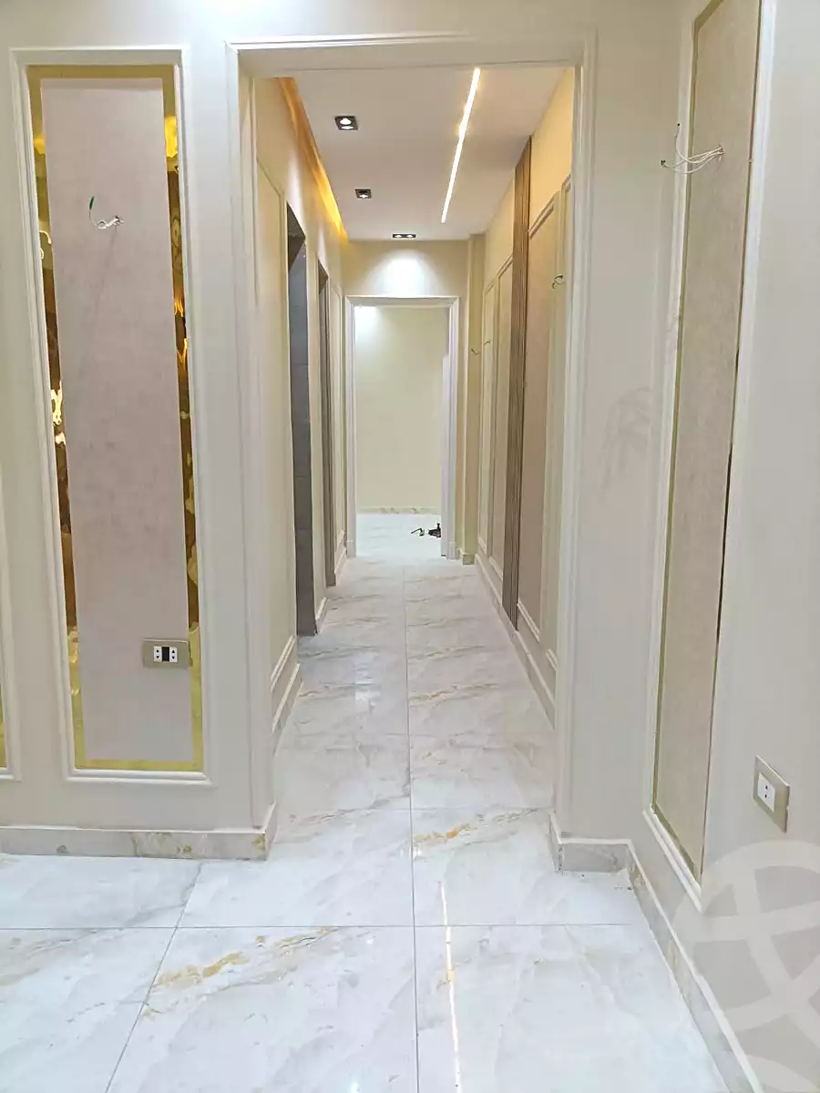 https://aqarmap.com.eg/ar/listing/7120271-for-sale-alexandria-moharram-bey-el-maamoun-st