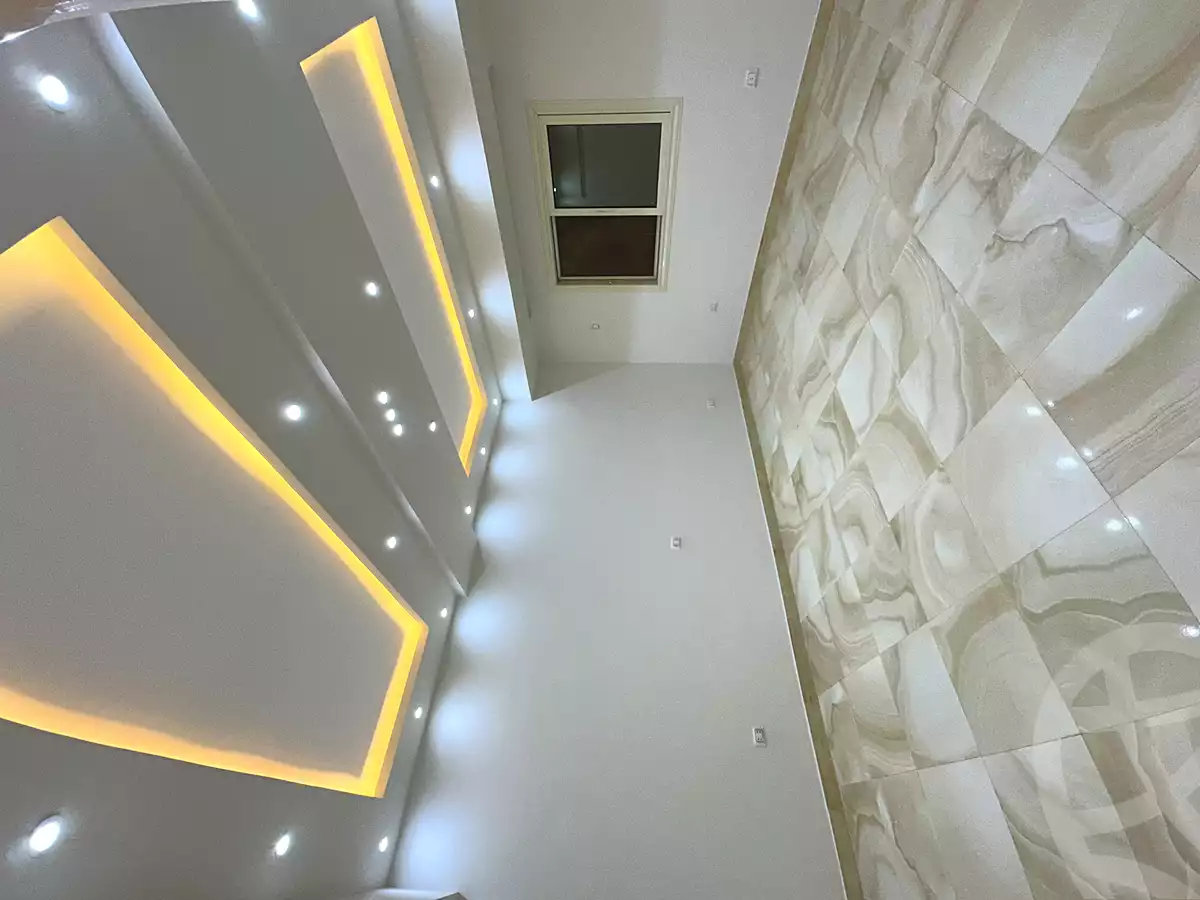 https://aqarmap.com.eg/ar/listing/7099373-for-sale-cairo-el-sheikh-zayed-city-el-hay-el-khames-lhy-lkhms