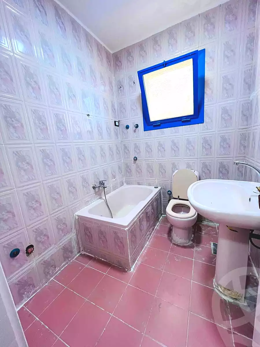 https://aqarmap.com.eg/ar/listing/7120806-for-sale-alexandria-al-agamy-shataa-el-nakheel