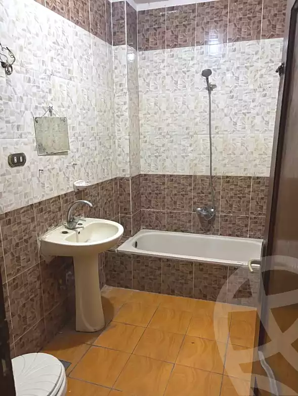 https://aqarmap.com.eg/en/listing/7121004-for-sale-cairo-helwan-mnshy-hlwn-ljdyd