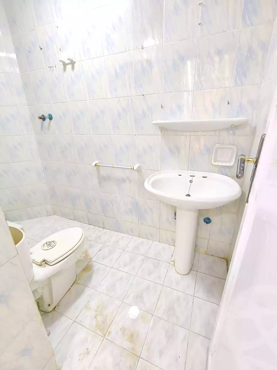 https://aqarmap.com.eg/ar/listing/7121239-for-sale-alexandria-al-agamy-shataa-el-nakheel