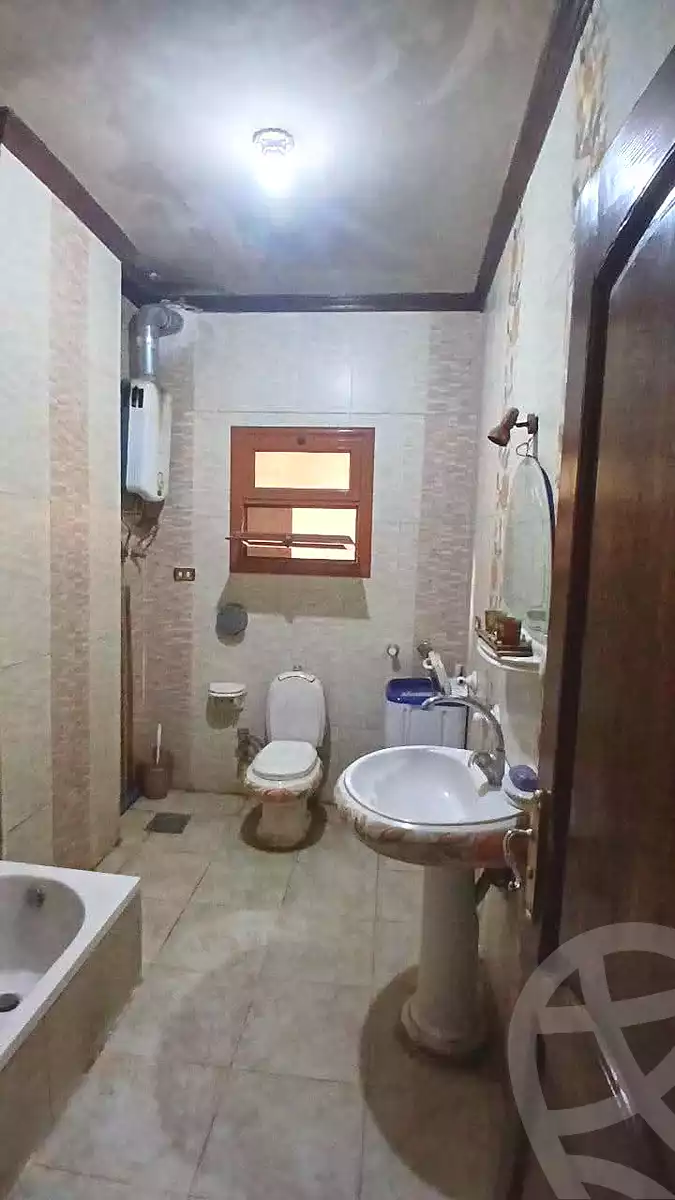 https://aqarmap.com.eg/ar/listing/7121288-for-sale-alexandria-al-agamy-el-hanouvel