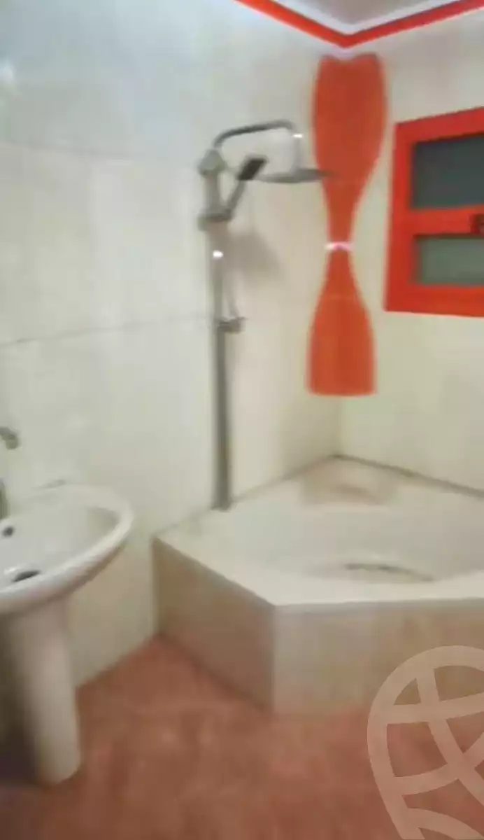 https://aqarmap.com.eg/ar/listing/7121321-for-sale-cairo-nozha-2-el-khamseen-st