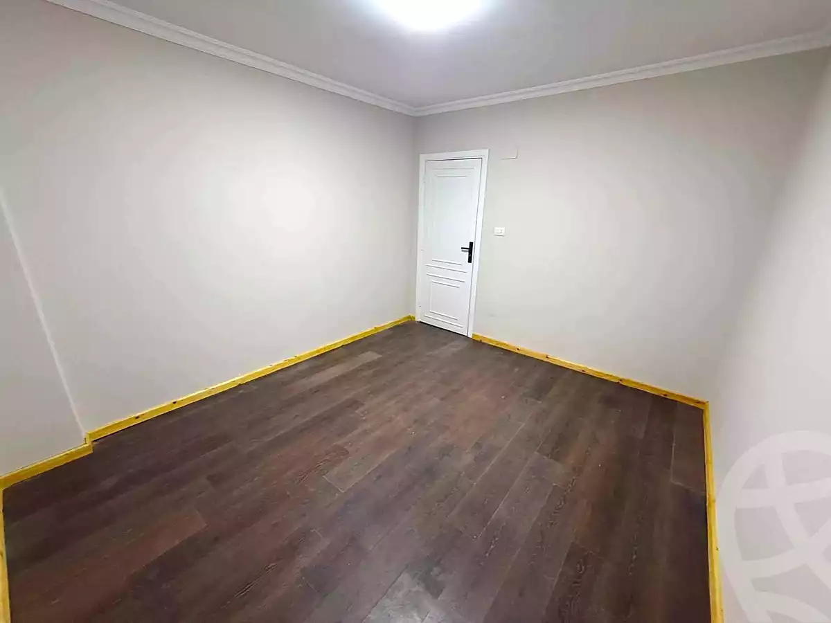 https://aqarmap.com.eg/en/listing/7121804-for-sale-cairo-helwan-helwan-el-sharkeya-khesro-basha-st