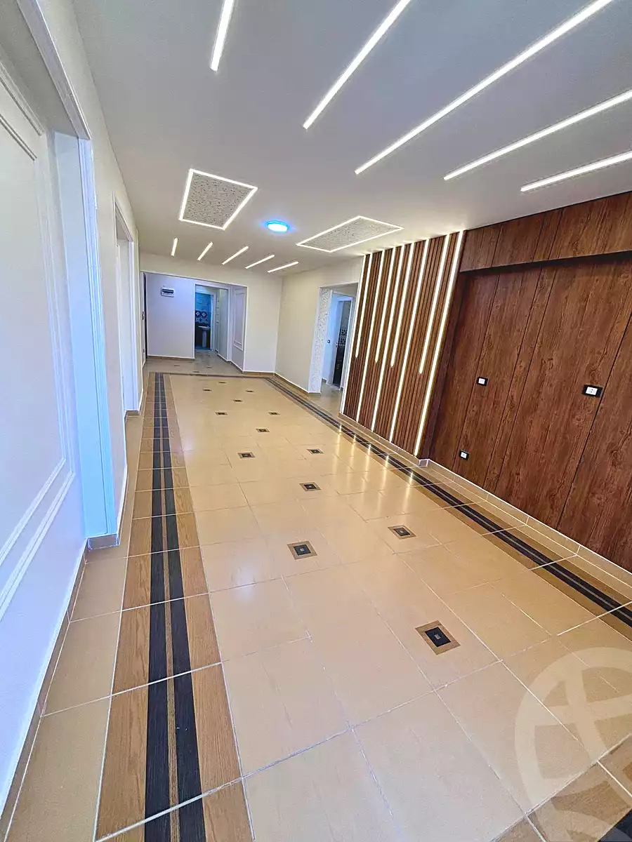 https://aqarmap.com.eg/ar/listing/7121820-for-sale-alexandria-miami-el-gaish-rd-st