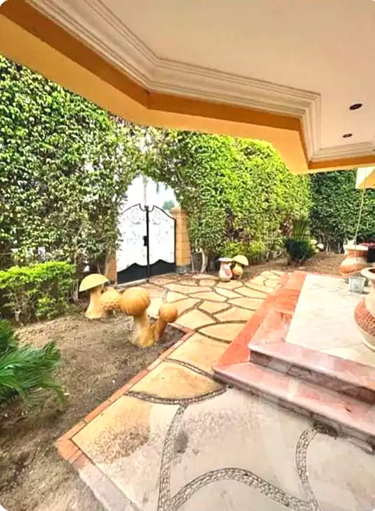 https://aqarmap.com.eg/en/listing/7122198-for-sale-cairo-new-cairo-lrhb-city-mtdd-lrhb-doctor-mohamed-el-nashaey-st
