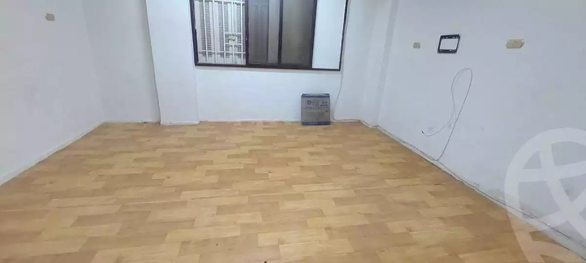 https://aqarmap.com.eg/ar/listing/7122403-for-rent-cairo-el-zaytun-lzytwn-lbhry-shr-mnyr
