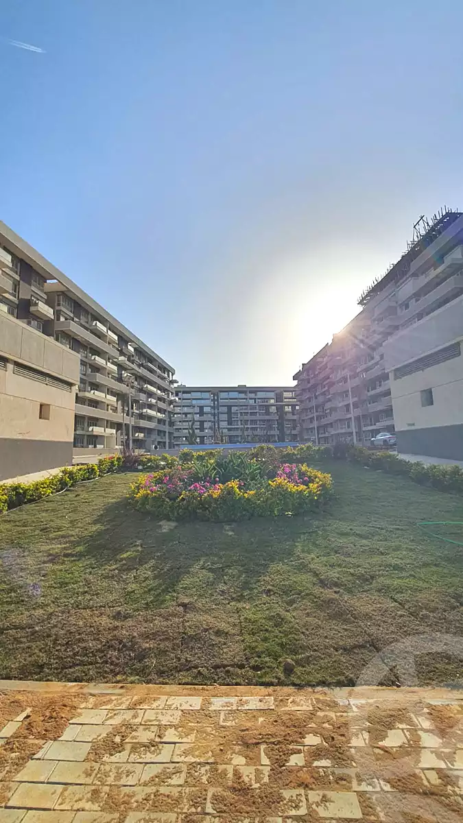 https://aqarmap.com.eg/ar/listing/7122410-for-sale-cairo-new-administrative-capital-r7-scenario