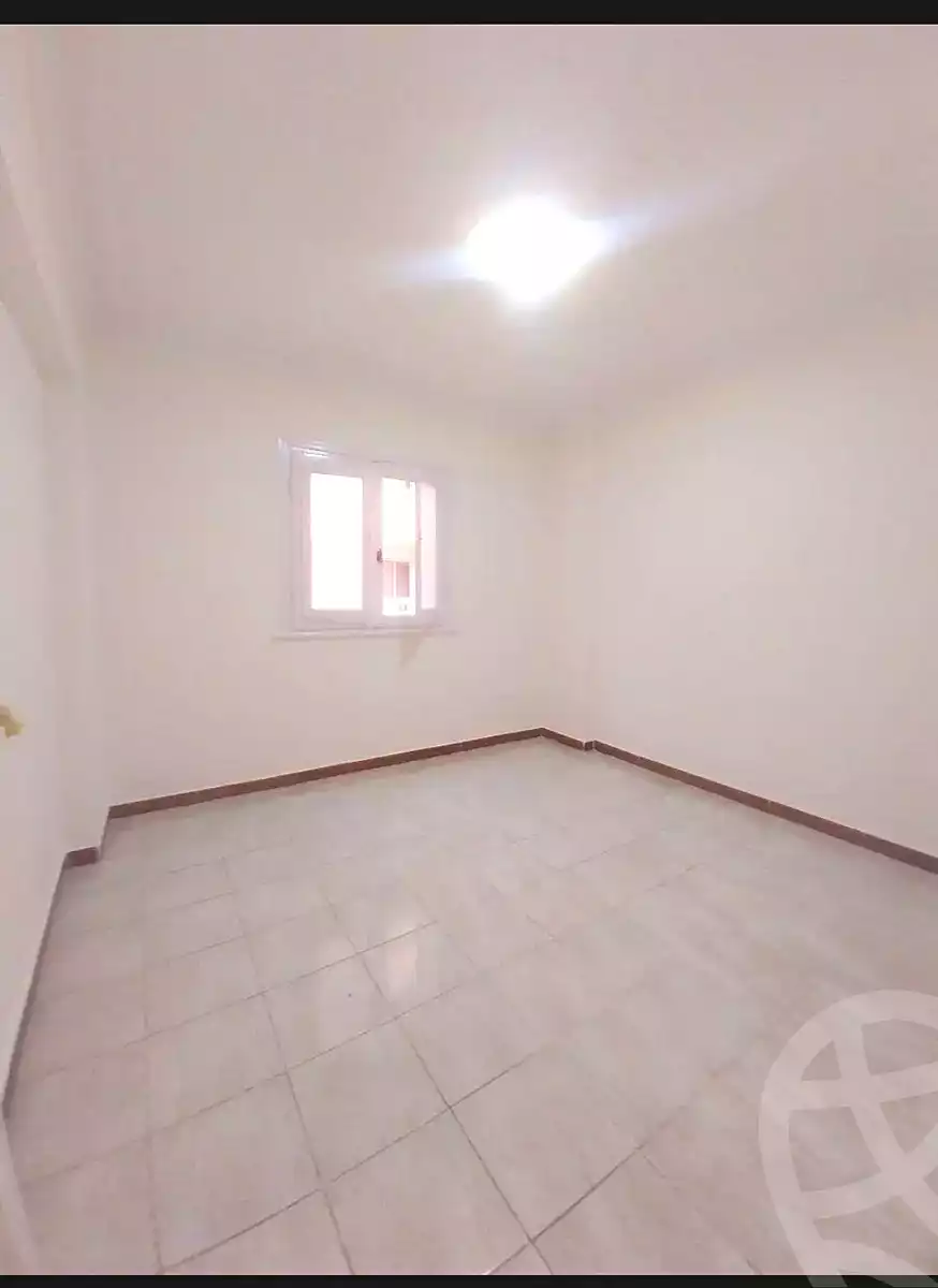https://aqarmap.com.eg/ar/listing/7122464-for-sale-alexandria-al-agamy-shataa-el-nakheel