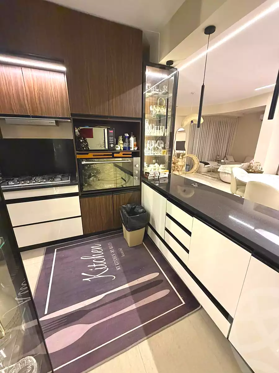 https://aqarmap.com.eg/ar/listing/7122541-for-sale-cairo-new-cairo-el-ahyaa-first-neighborhood-street-1