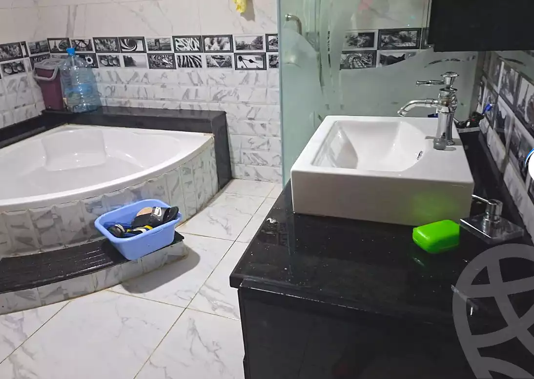 https://aqarmap.com.eg/en/listing/7122726-for-sale-cairo-helwan-mahmoud-khater-st