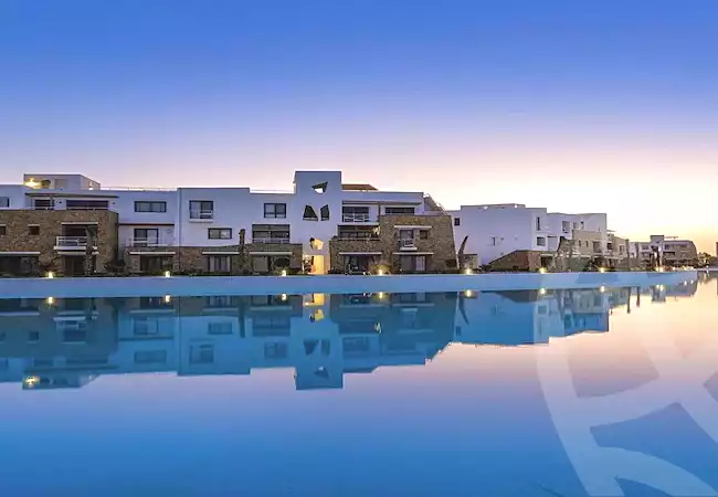 https://aqarmap.com.eg/ar/listing/7122895-for-sale-cairo-new-cairo-compounds-swan-lake-the-phoenix-hassan-allam