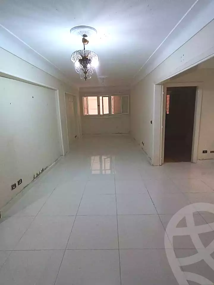 https://aqarmap.com.eg/ar/listing/7123040-for-sale-alexandria-ganaklis