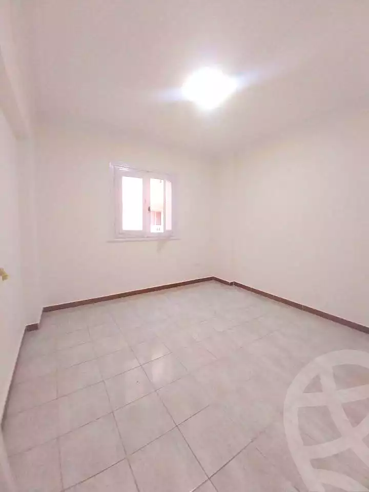 https://aqarmap.com.eg/ar/listing/7123232-for-sale-alexandria-al-agamy-shataa-el-nakheel