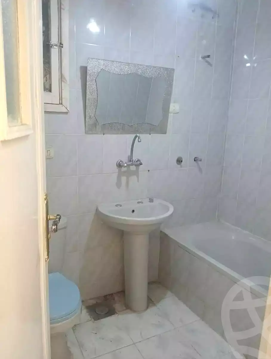 https://aqarmap.com.eg/ar/listing/7123409-for-sale-alexandria-sydy-bshr-sydy-bshr-bhry-shr-mhmd-njyb