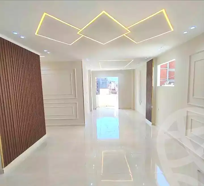 https://aqarmap.com.eg/ar/listing/7123754-for-sale-alexandria-miami-shr-jml-bd-lnsr