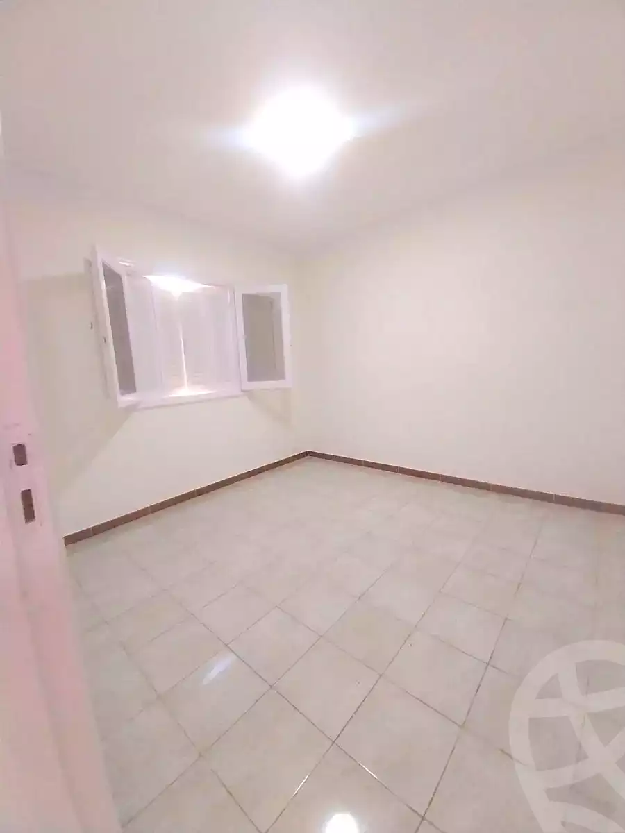 https://aqarmap.com.eg/ar/listing/7124043-for-sale-alexandria-al-agamy-shataa-el-nakheel