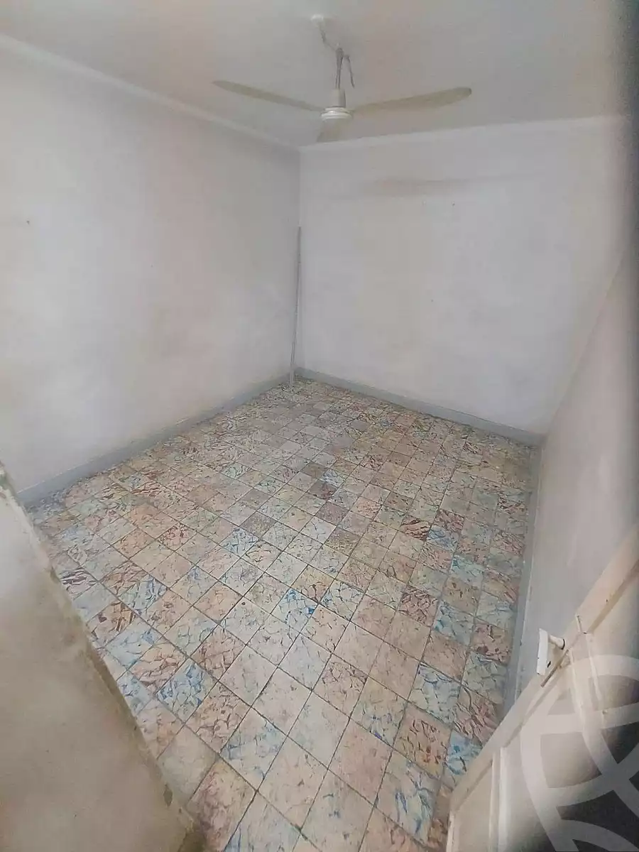 https://aqarmap.com.eg/en/listing/7124074-for-sale-cairo-helwan-sherif-st