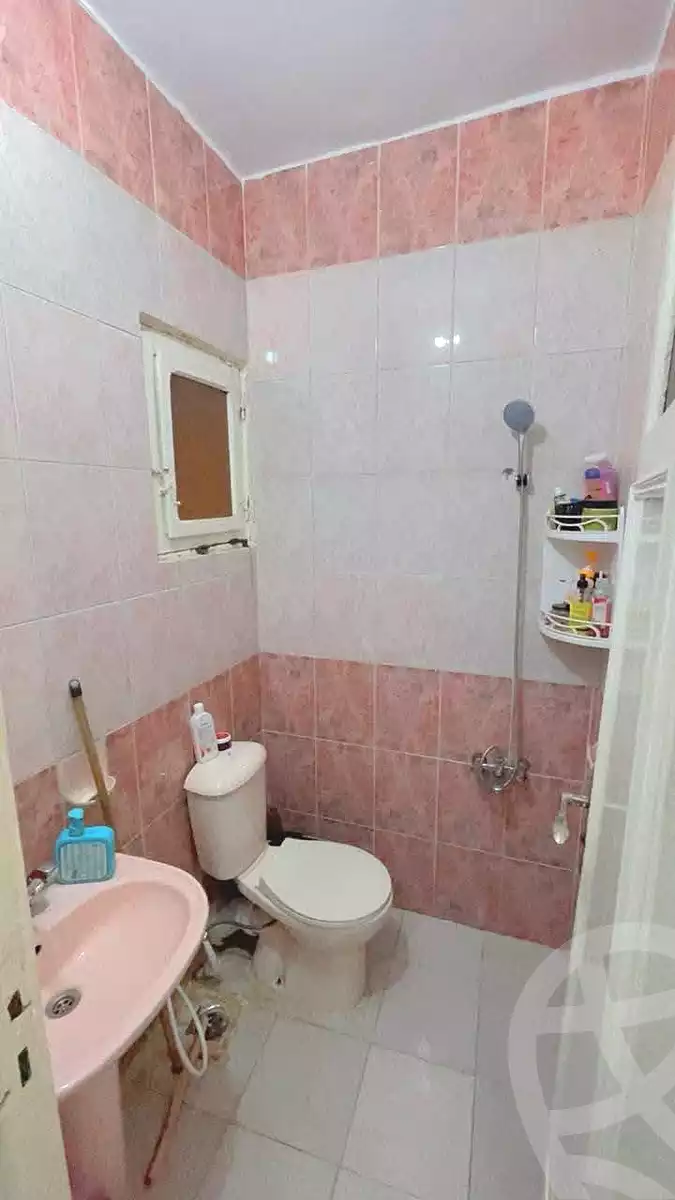 https://aqarmap.com.eg/en/listing/7124160-for-sale-cairo-helwan-helwan-el-sharkeya-ryad-pasha-st