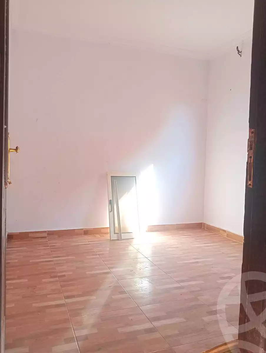 https://aqarmap.com.eg/ar/listing/7124230-for-sale-alexandria-al-agamy-lbytsh-el-hanafeya-st