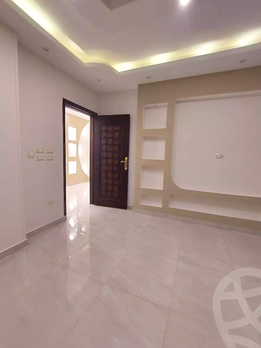 https://aqarmap.com.eg/ar/listing/7124312-for-sale-cairo-helwan-helwan-el-sharkeya-saleh-sobhy-st