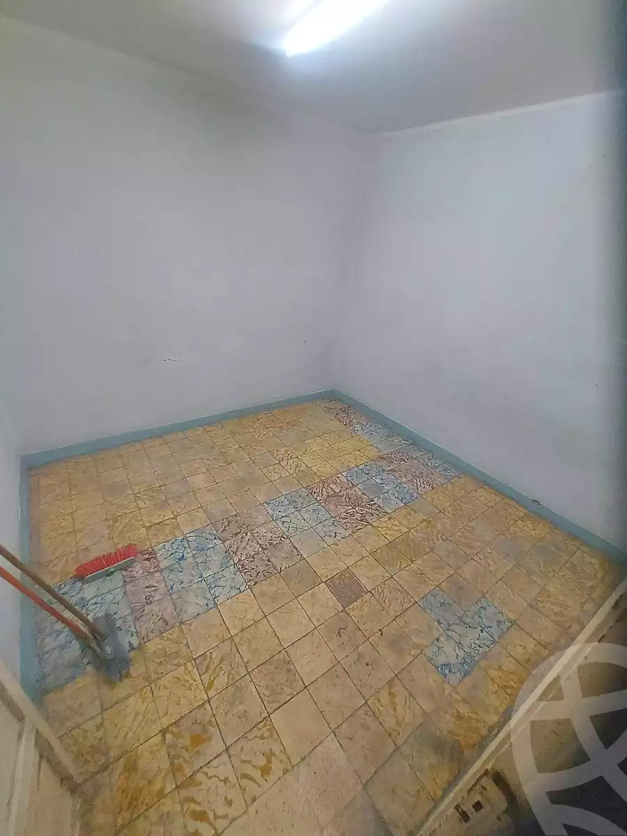 https://aqarmap.com.eg/en/listing/7124417-for-sale-cairo-helwan-sherif-st