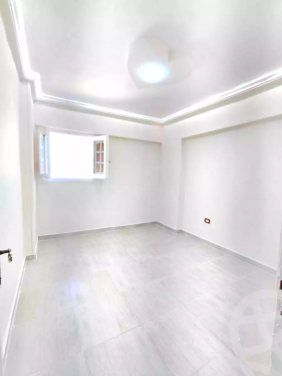 https://aqarmap.com.eg/ar/listing/7124831-for-sale-alexandria-al-agamy-shataa-el-nakheel