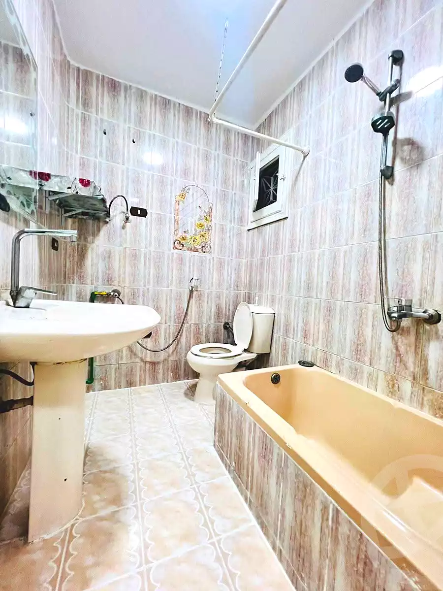 https://aqarmap.com.eg/en/listing/7124919-for-sale-alexandria-al-agamy-shataa-el-nakheel