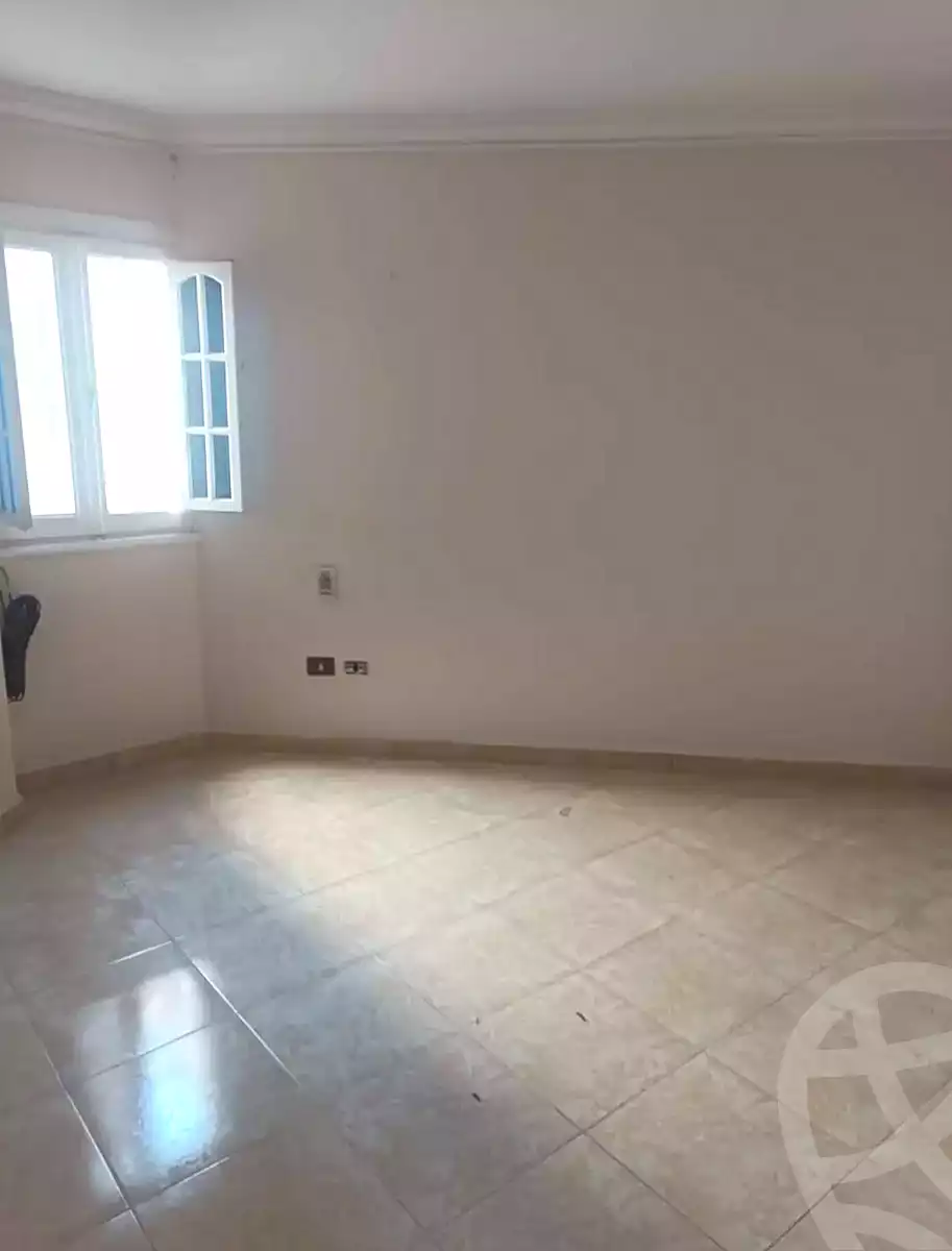 https://aqarmap.com.eg/ar/listing/7125140-for-rent-alexandria-ganaklis-shr-bw-qyr-tryq-lhry