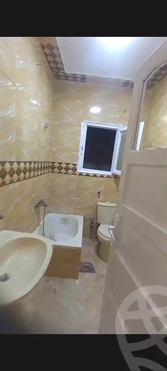 https://aqarmap.com.eg/ar/listing/7125180-for-sale-alexandria-al-agamy-el-kilo-21