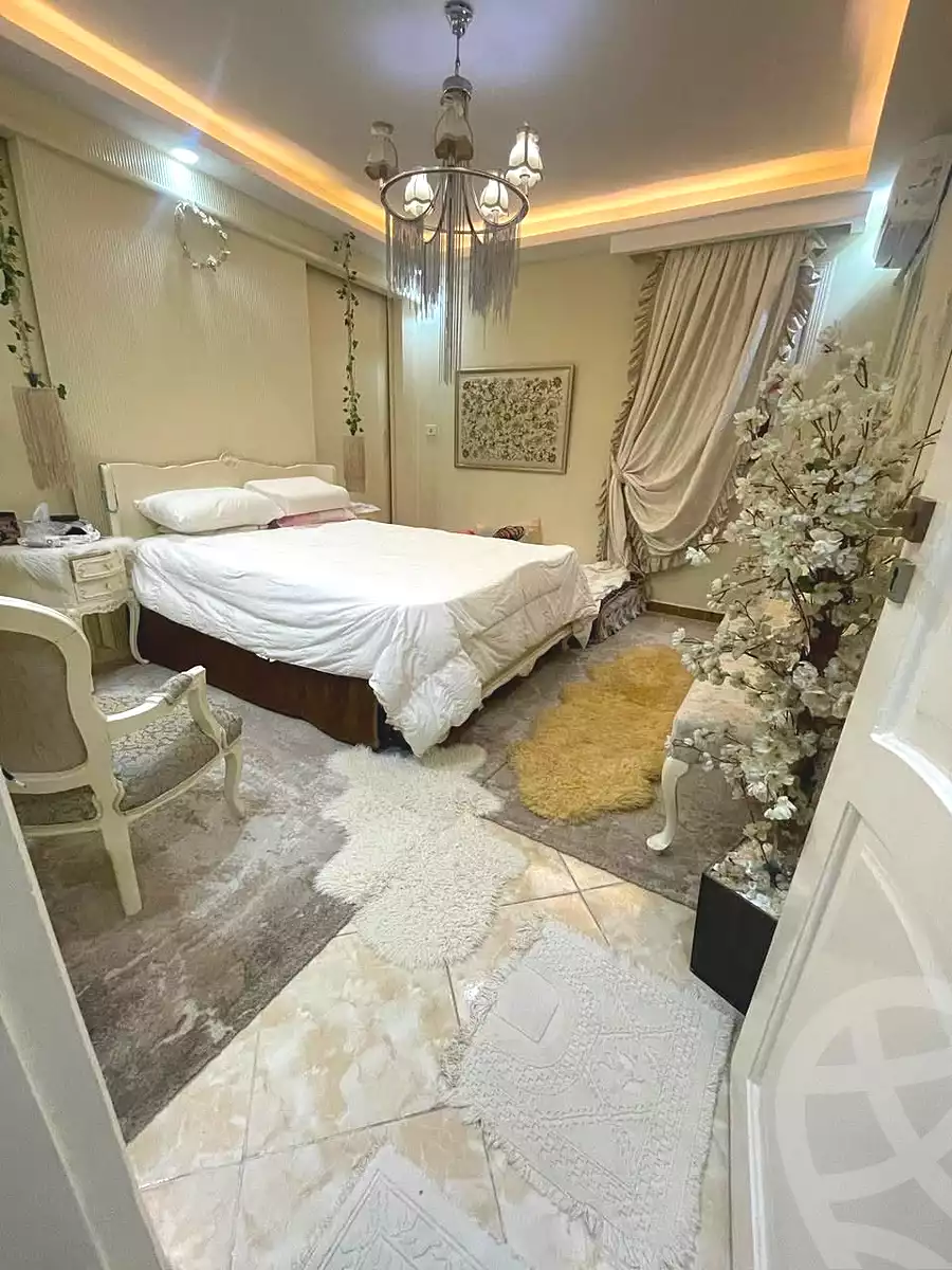 https://aqarmap.com.eg/en/listing/7125615-for-sale-alexandria-el-mandara-alex-el-mandara-bahri